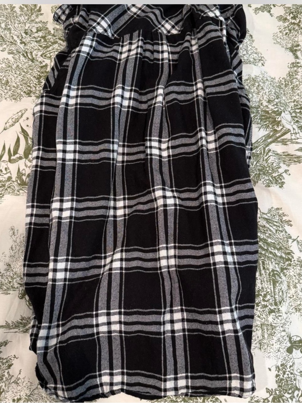Flannel bundle - Picture 3 of 8